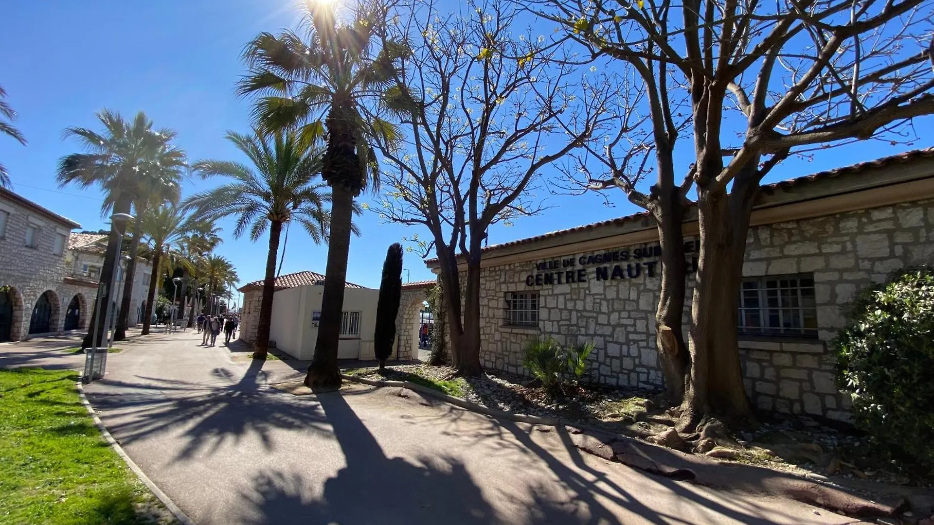 Apartment Appartement Lumineux Et Climatise, Face Au Parc Prive Et A 10 Mins De La Plage Cagnes-sur-Mer