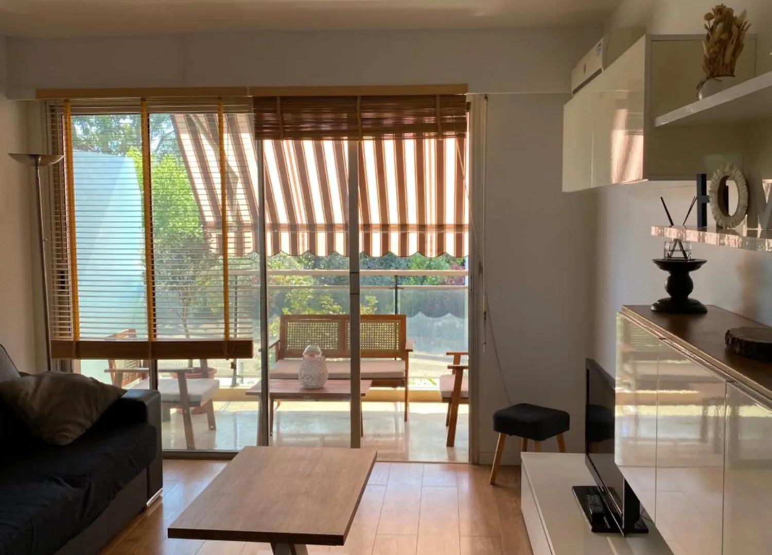 Appartement Lumineux Et Climatise, Face Au Parc Prive Et A 10 Mins De La Plage Cagnes-sur-Mer Appartamento