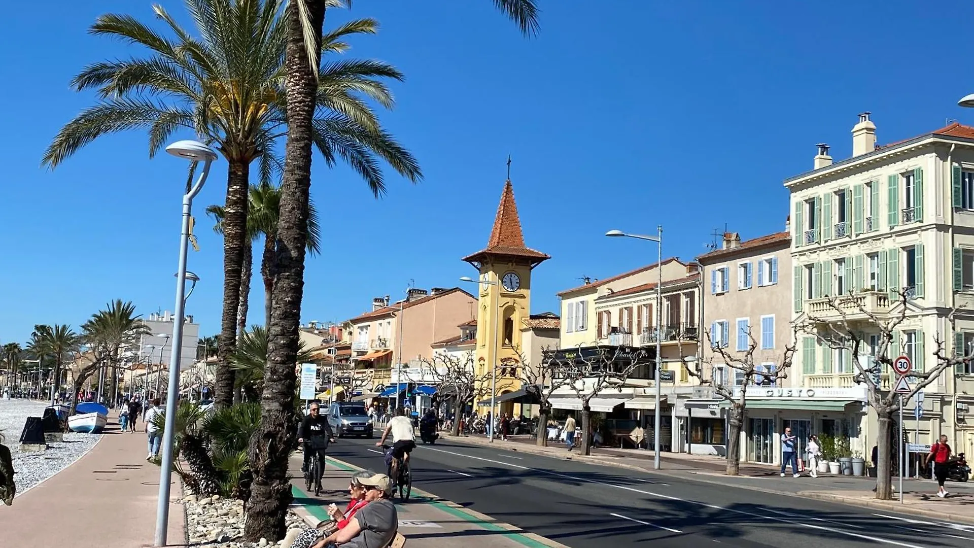 Appartement Lumineux Et Climatise, Face Au Parc Prive Et A 10 Mins De La Plage Cagnes-sur-Mer 0*,  Francia