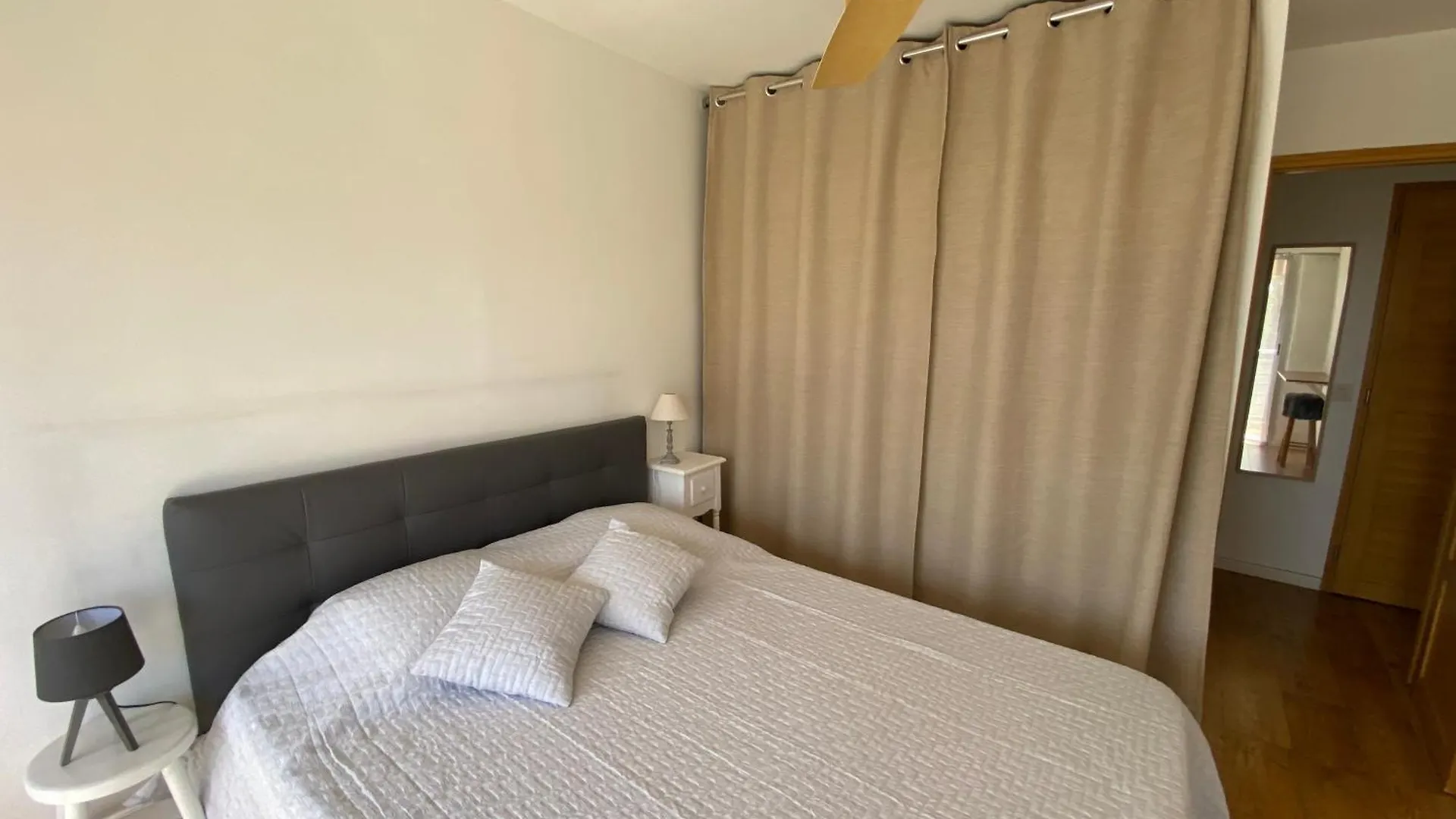 Appartamento Appartement Lumineux Et Climatise, Face Au Parc Prive Et A 10 Mins De La Plage Cagnes-sur-Mer Francia